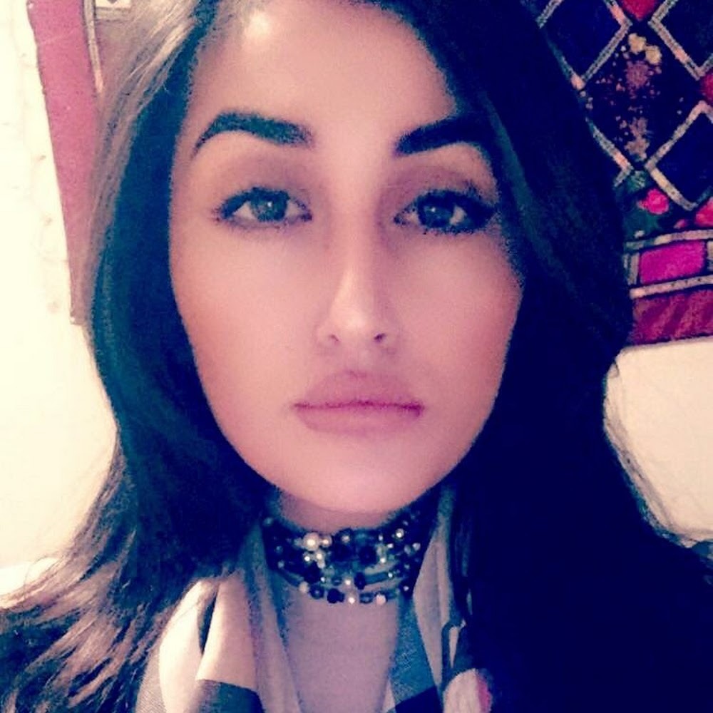 Meet your Posher, Zalikha